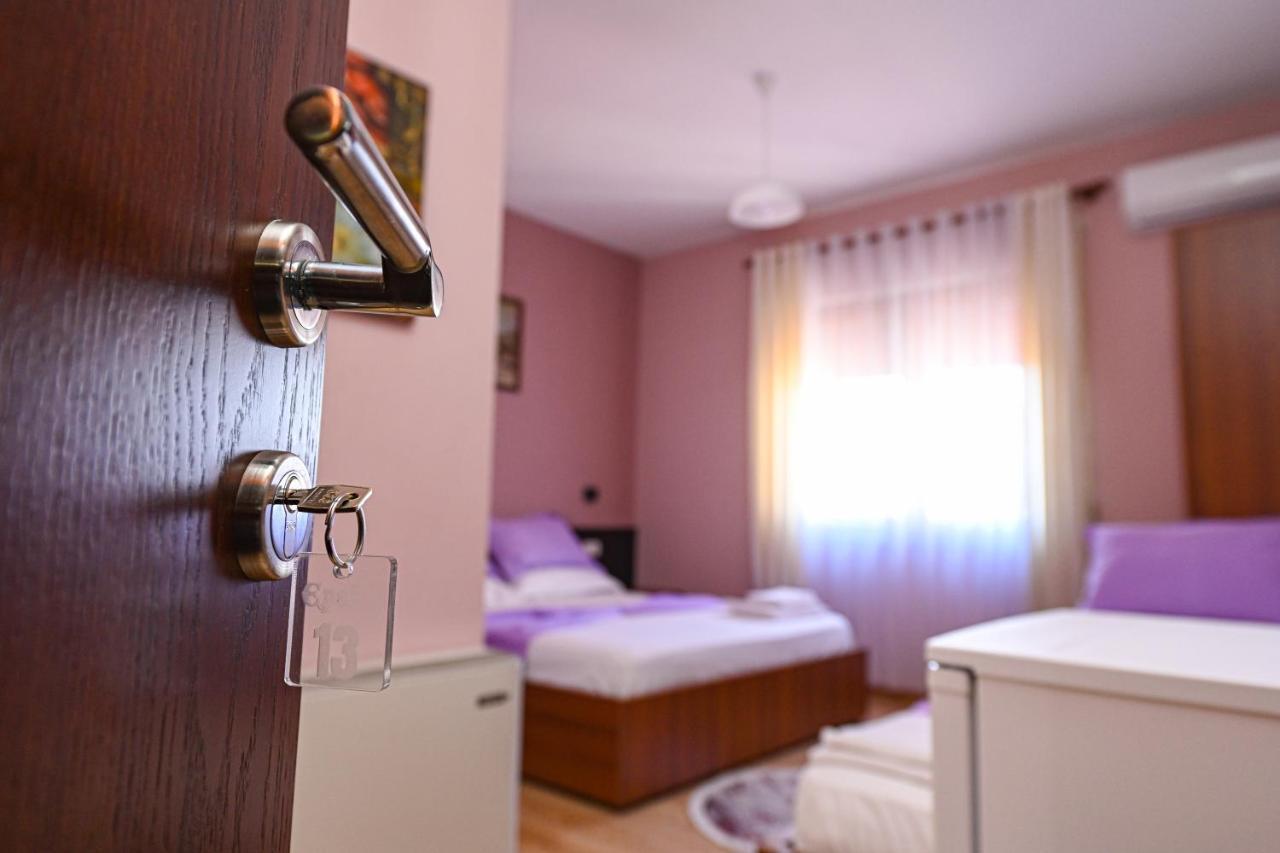 Hotel Epoka Shkodër Exteriér fotografie