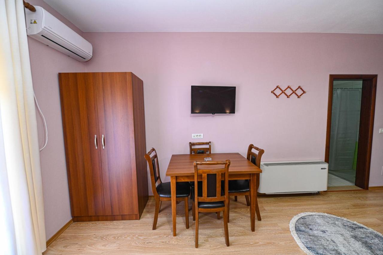 Hotel Epoka Shkodër Exteriér fotografie