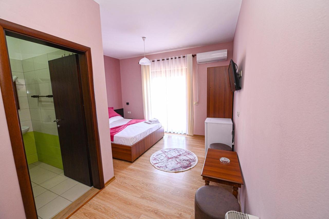 Hotel Epoka Shkodër Exteriér fotografie