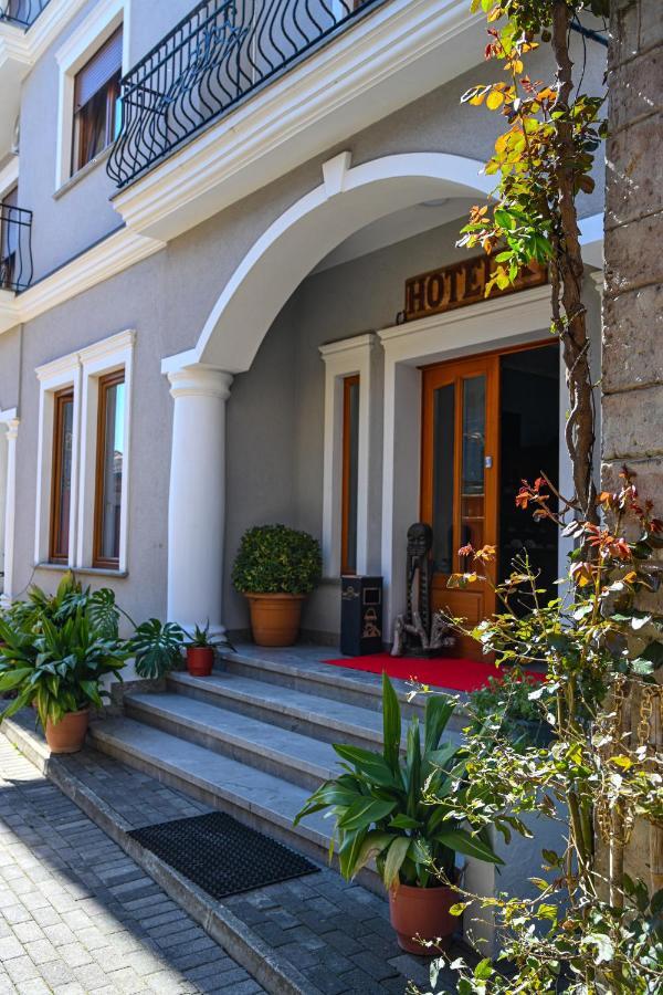Hotel Epoka Shkodër Exteriér fotografie