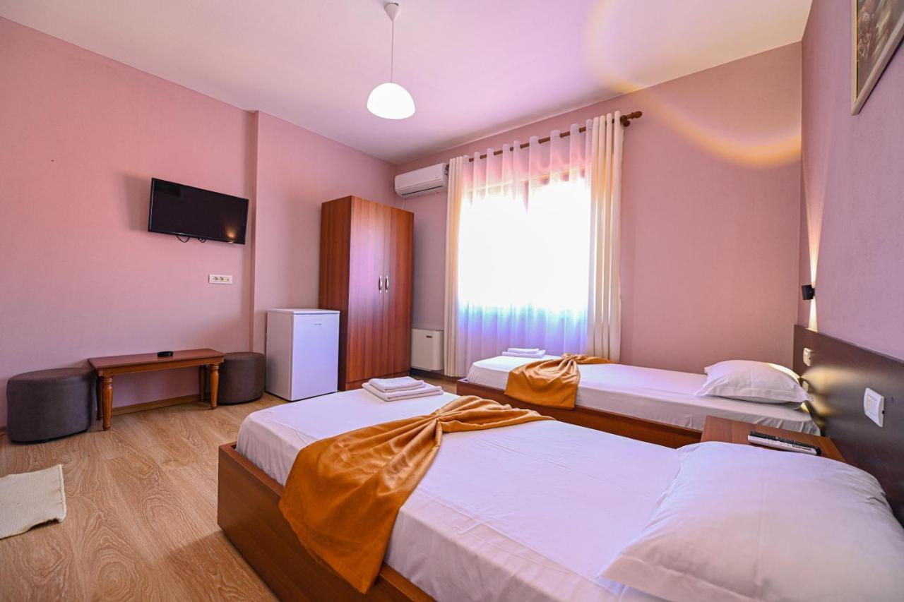 Hotel Epoka Shkodër Exteriér fotografie